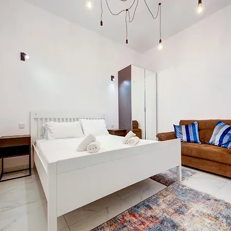 1br In The Centre Of By 360 Estates Apartment