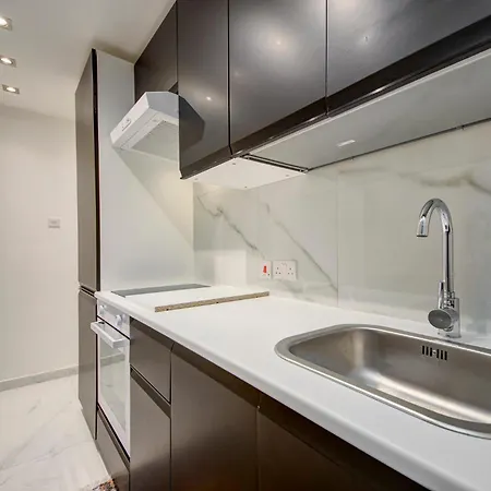 1br In The Centre Of By 360 Estates Apartment