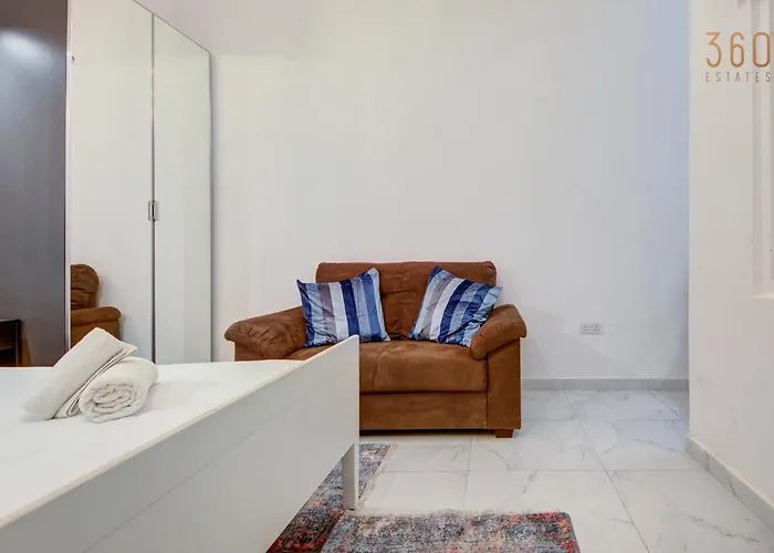 דירה 1br In The Centre Of By 360 Estates ואלטה