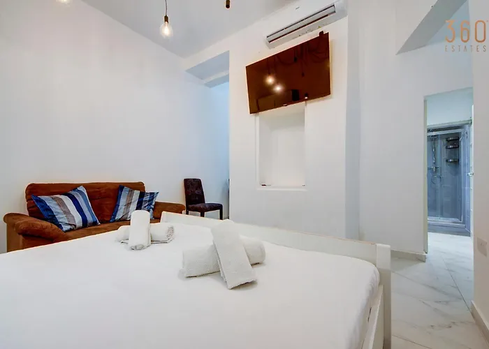 1br In The Centre Of By 360 Estates ואלטה