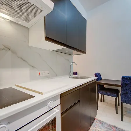 1br In The Centre Of By 360 Estates *