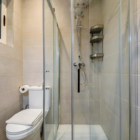 1br In The Centre Of By 360 Estates 瓦莱塔